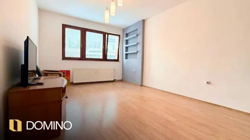 Zyre me qira 91m² në lagjen Pejton, Prishtinë