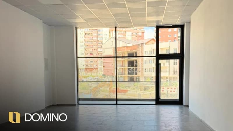 75m2 commercial space for rent in Rruga A, Prishtina