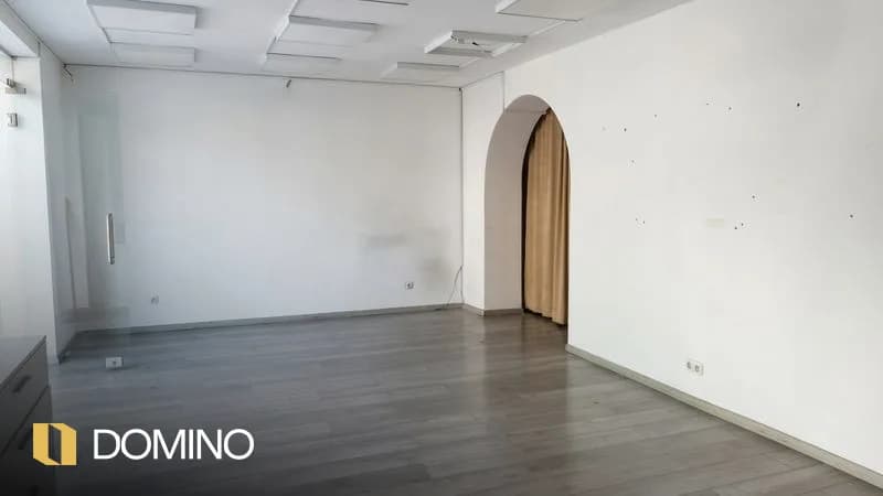 Lokal me qira 70m² në Qendër, Prishtinë