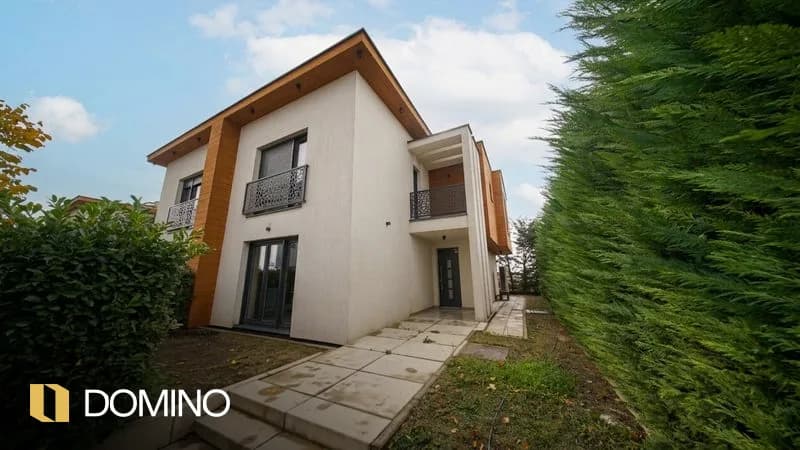 Haus zu vermieten, 185m², im Viertel Swiss Village, Pristina
