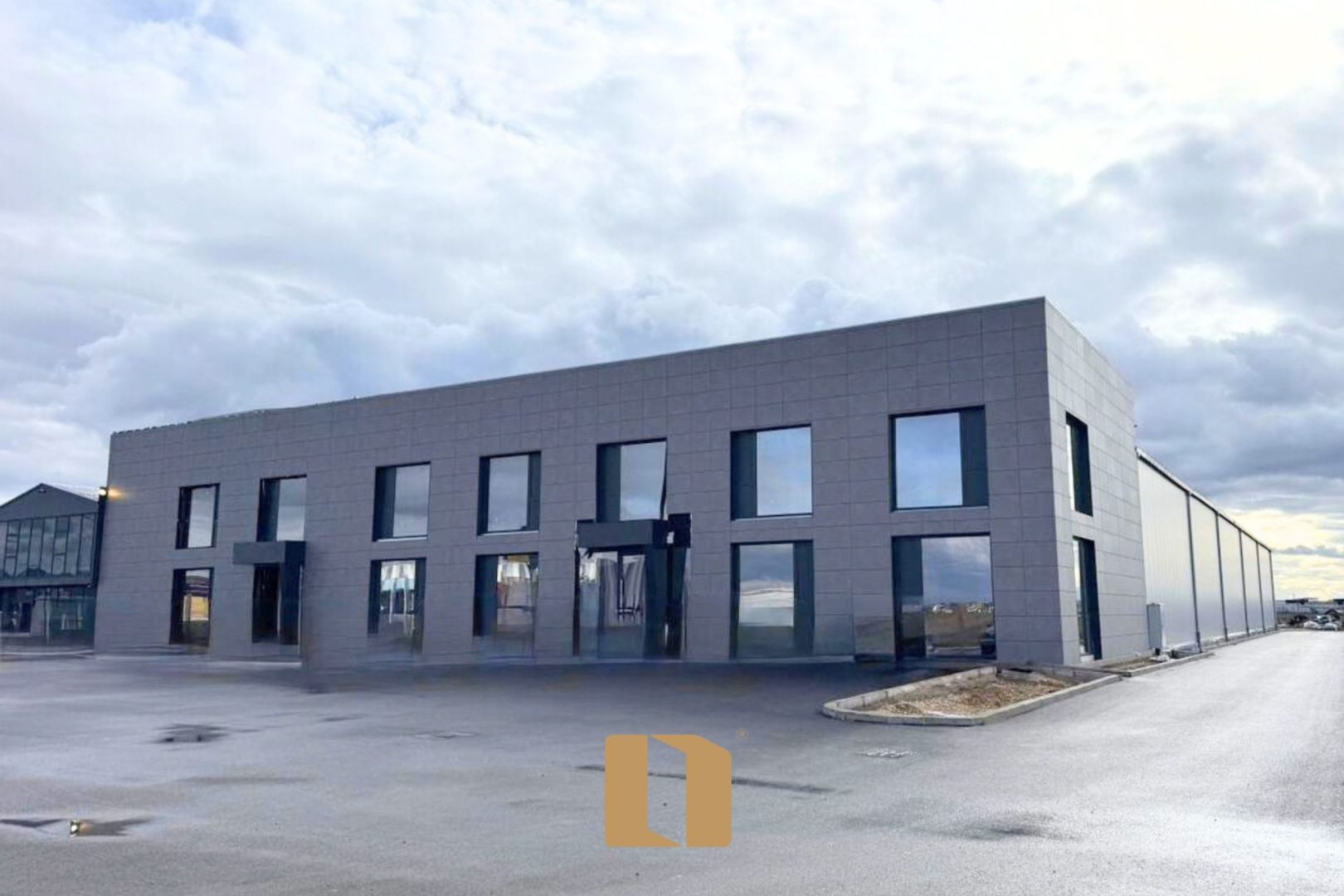 DEPO / ZYRË ME QERA – AFËR RRETHIT MARIGONA RESIDENCE | 1,200 m²