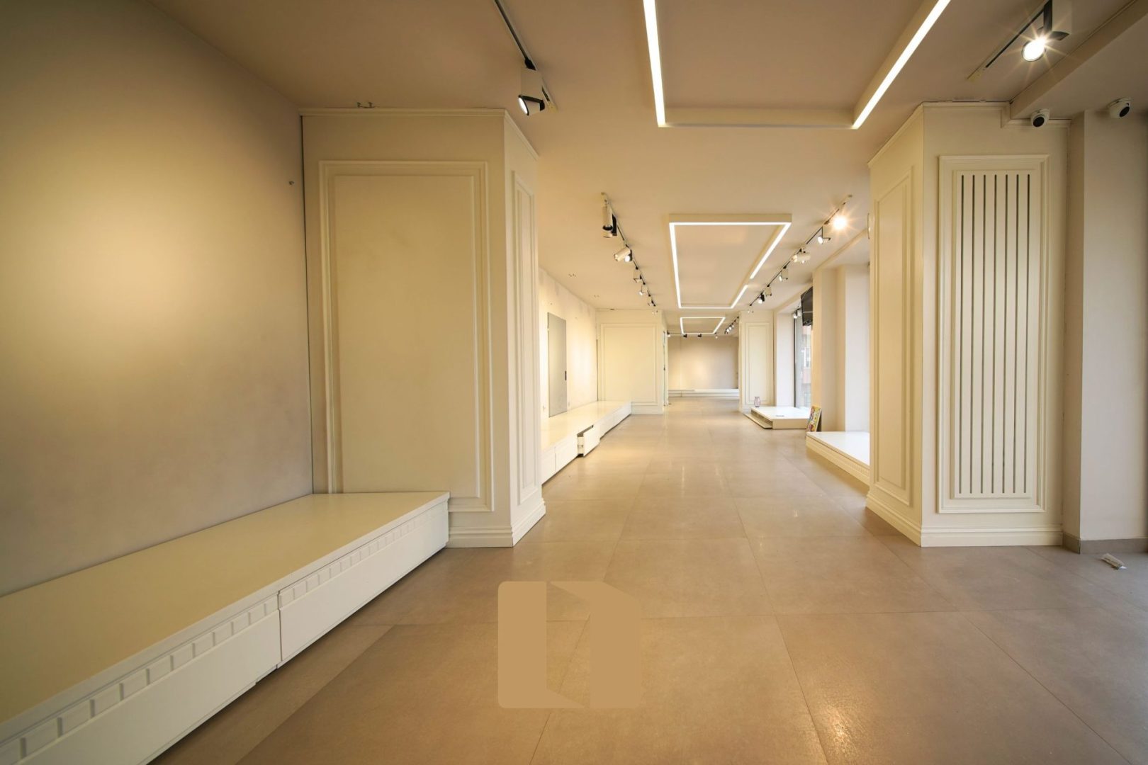 LOKAL ME QIRA NË SHESH – PRISHTINË | 200 M²