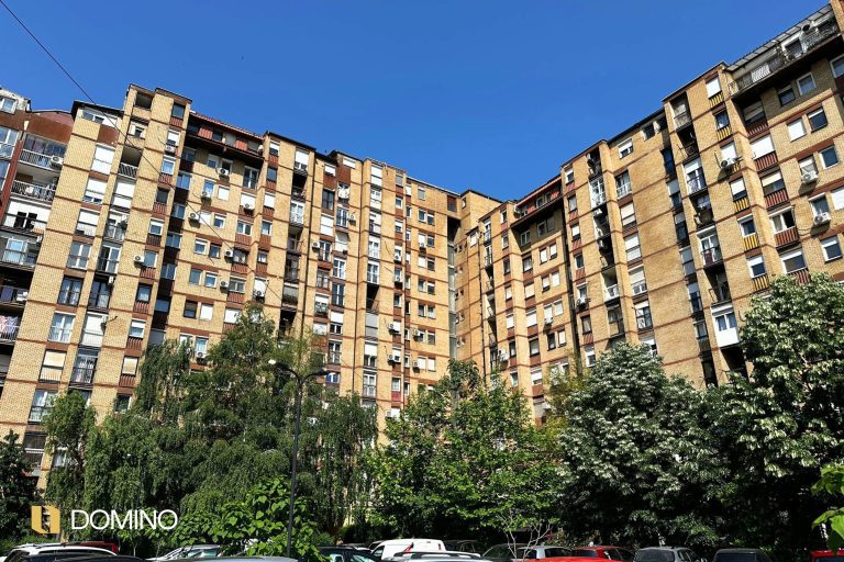 BANESË NË SHITJE | QENDËR E QYTETIT – SANTE | 61m²